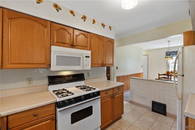 148 Hensberry Road, Syracuse, NY 13207