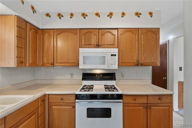 148 Hensberry Road, Syracuse, NY 13207