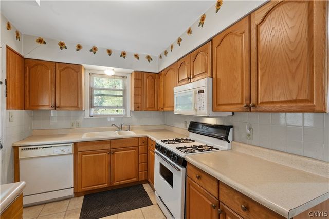 148 Hensberry Road, Syracuse, NY 13207