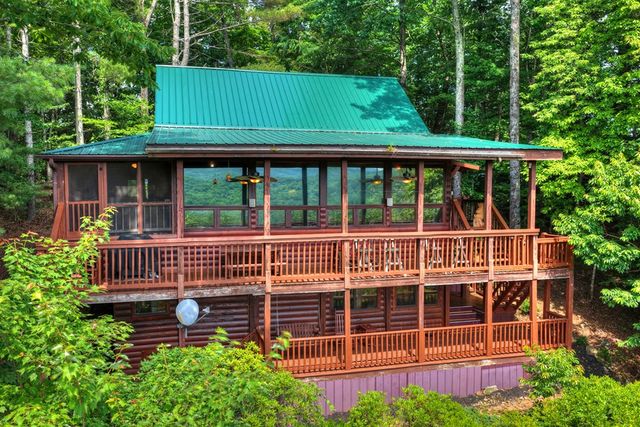 277 Hickory Nut Trail, Blue Ridge, GA 30513