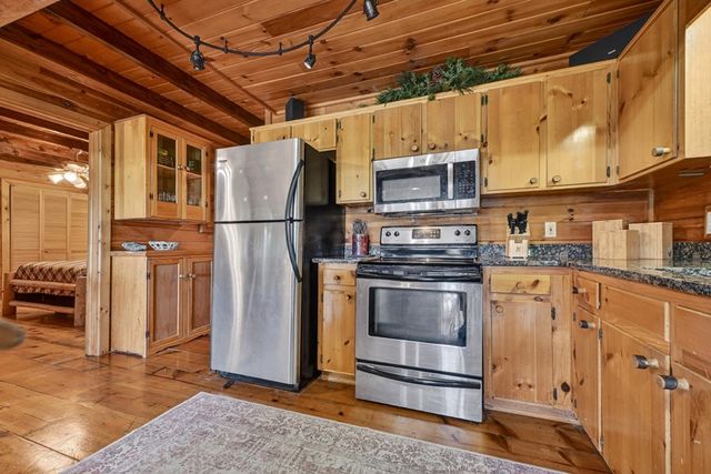 277 Hickory Nut Trail, Blue Ridge, GA 30513