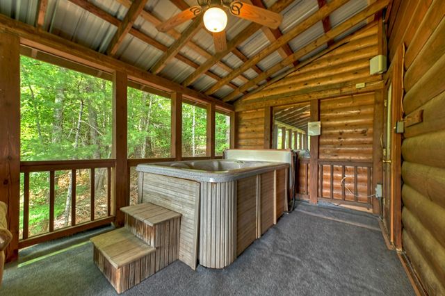 277 Hickory Nut Trail, Blue Ridge, GA 30513