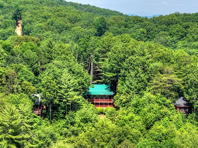 277 Hickory Nut Trail, Blue Ridge, GA 30513