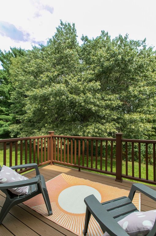 5600 Donegal Drive, Shoreview, MN 55126 — photo 2