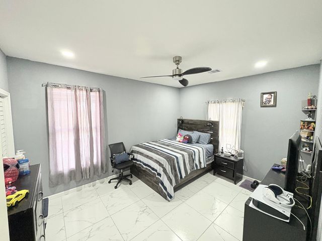 1238 Road 57211, Cleveland, TX 77327