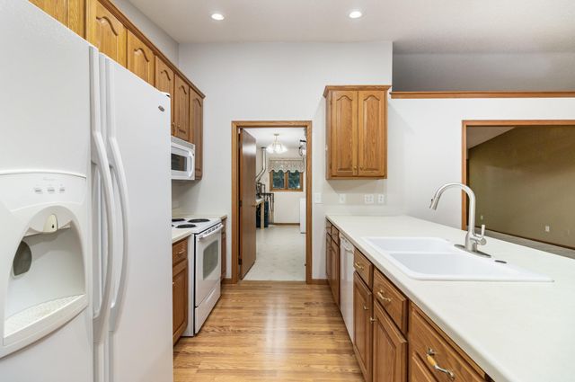 218 6th Street NE, Montgomery, MN 56069