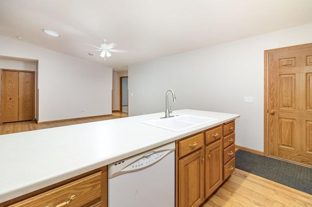 218 6th Street NE, Montgomery, MN 56069