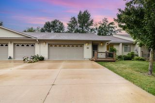 218 6th Street NE, Montgomery, MN 56069