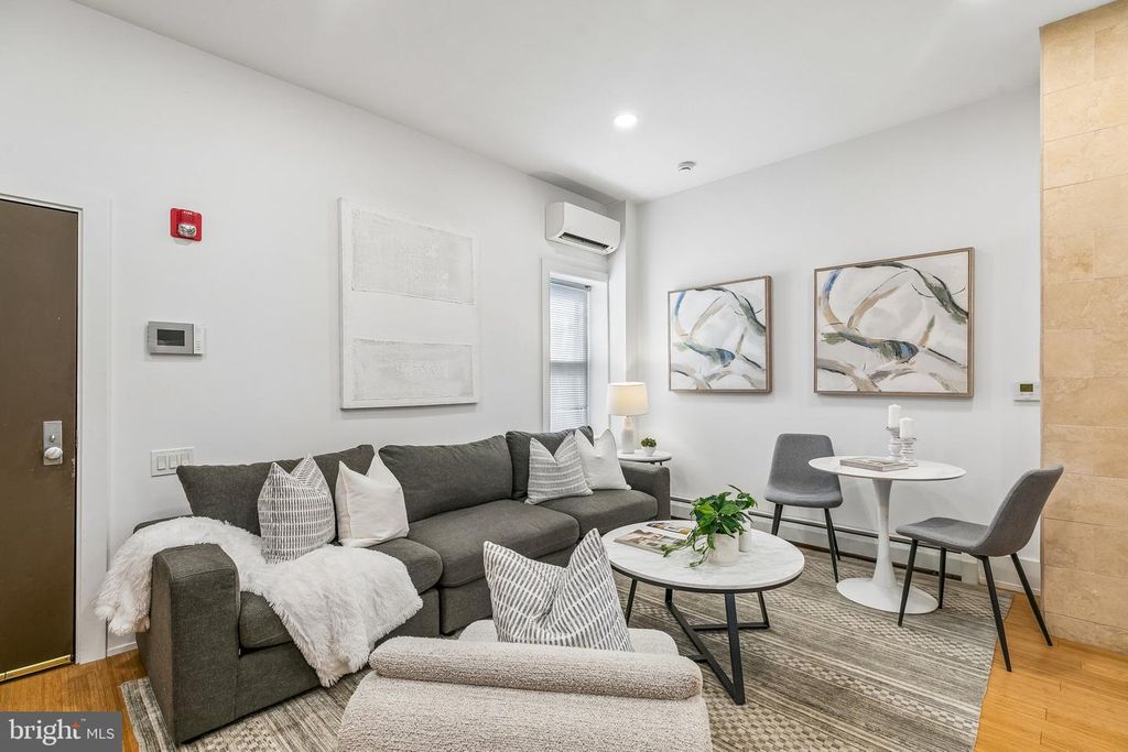 1902-00 PINE ST #2F, PHILADELPHIA, PA 19103 — photo 2