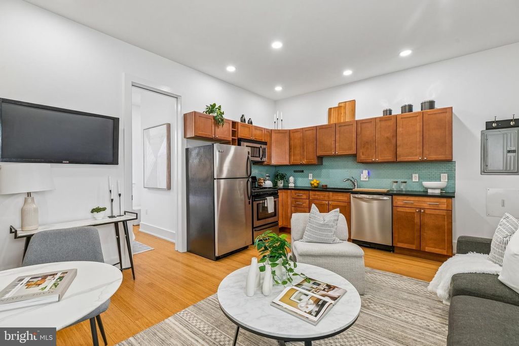 1902-00 PINE ST #2F, PHILADELPHIA, PA 19103 — photo 4