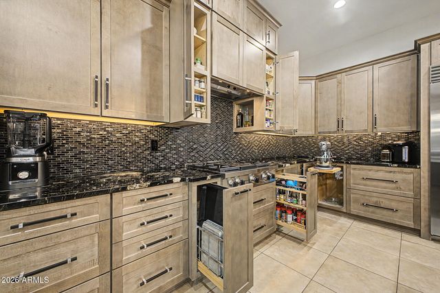 2442 E PLUM Street, Gilbert, AZ 85298