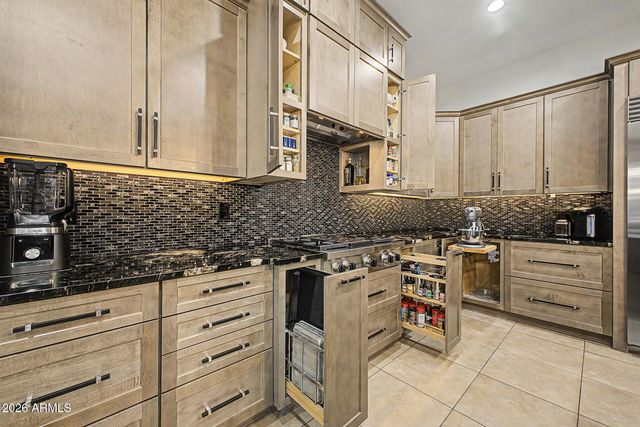 2442 E PLUM Street, Gilbert, AZ 85298