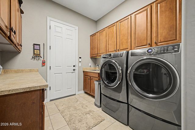 2442 E PLUM Street, Gilbert, AZ 85298