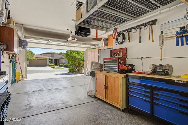 2442 E PLUM Street, Gilbert, AZ 85298