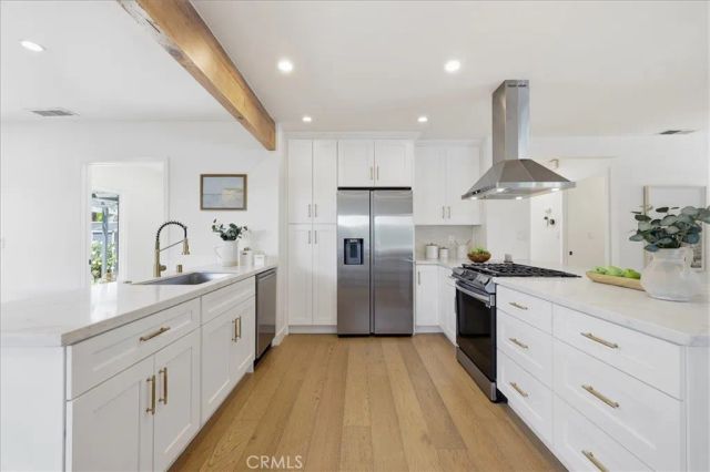 2720 Spreckels Lane, Redondo Beach, CA 90278