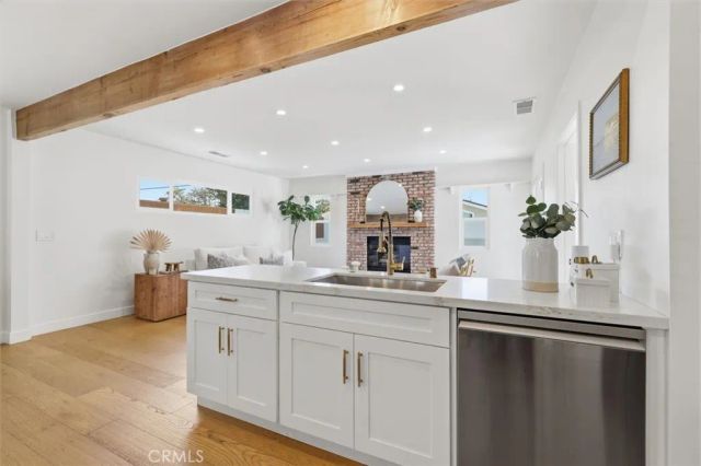 2720 Spreckels Lane, Redondo Beach, CA 90278