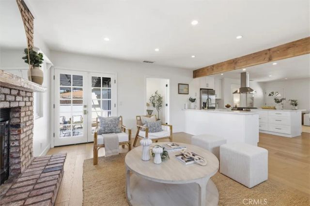 2720 Spreckels Lane, Redondo Beach, CA 90278