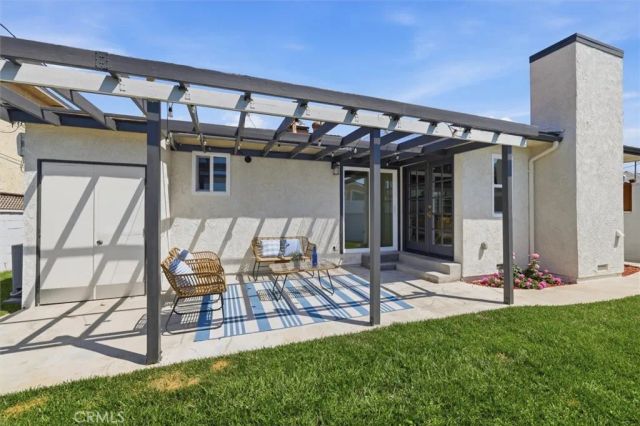 2720 Spreckels Lane, Redondo Beach, CA 90278