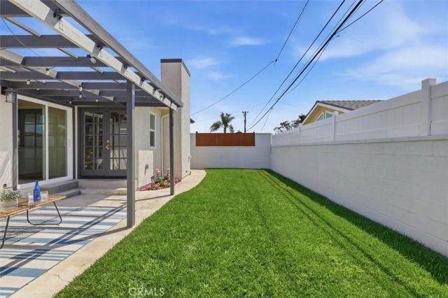 2720 Spreckels Lane, Redondo Beach, CA 90278
