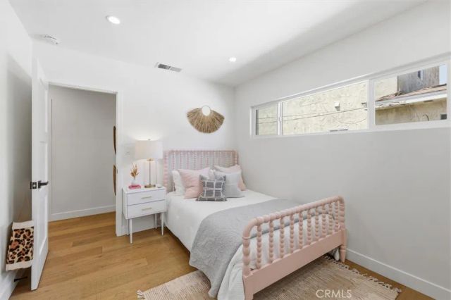 2720 Spreckels Lane, Redondo Beach, CA 90278