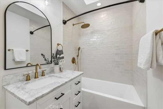 2720 Spreckels Lane, Redondo Beach, CA 90278