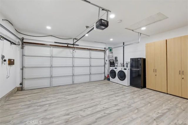 2720 Spreckels Lane, Redondo Beach, CA 90278