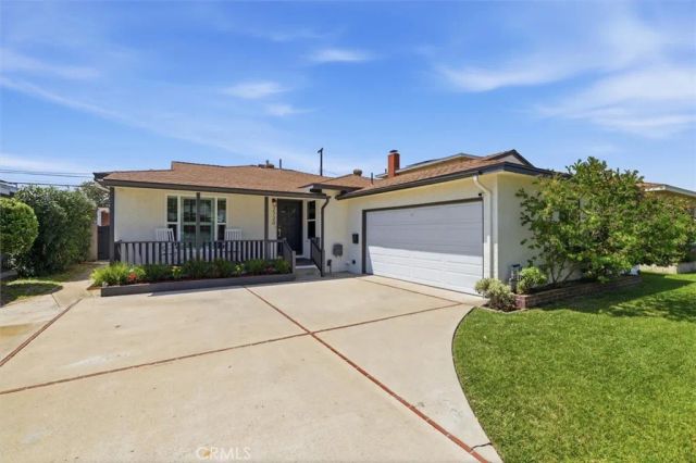 2720 Spreckels Lane, Redondo Beach, CA 90278