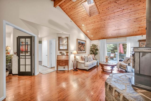 5962 Arrowhead Dr, Foresthill, CA 95631
