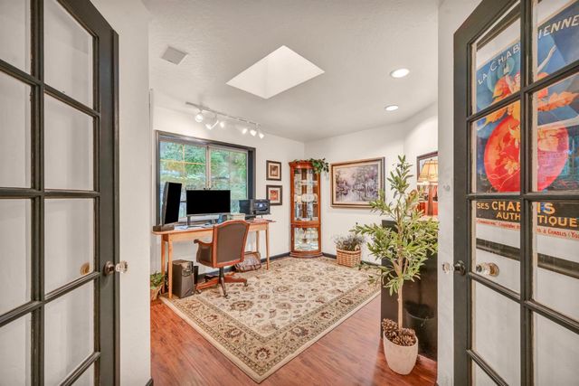 5962 Arrowhead Dr, Foresthill, CA 95631