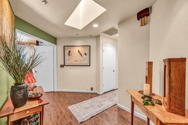5962 Arrowhead Dr, Foresthill, CA 95631
