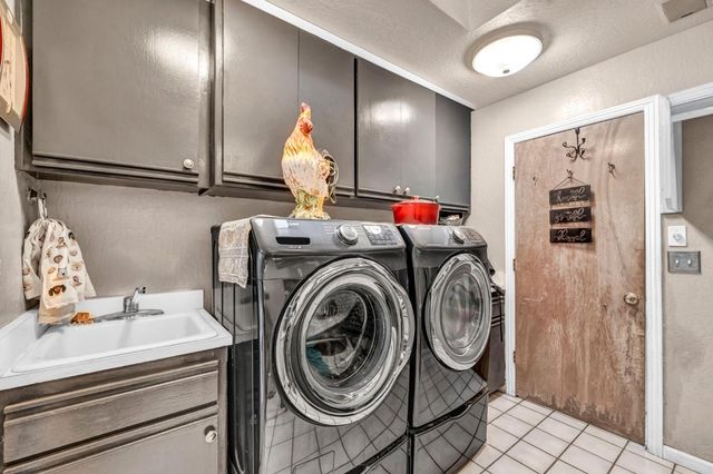 5962 Arrowhead Dr, Foresthill, CA 95631