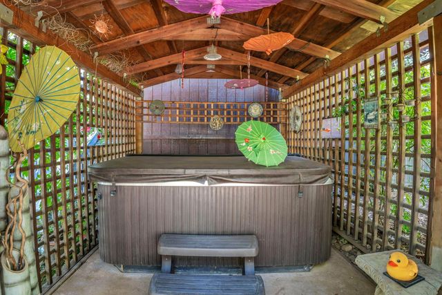 5962 Arrowhead Dr, Foresthill, CA 95631