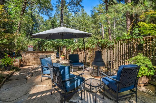 5962 Arrowhead Dr, Foresthill, CA 95631