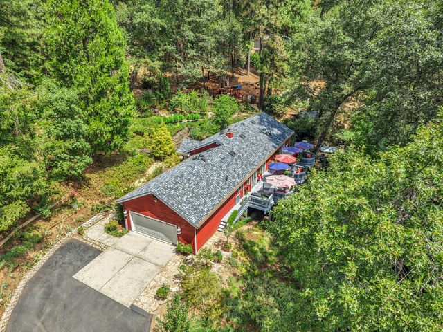 5962 Arrowhead Dr, Foresthill, CA 95631