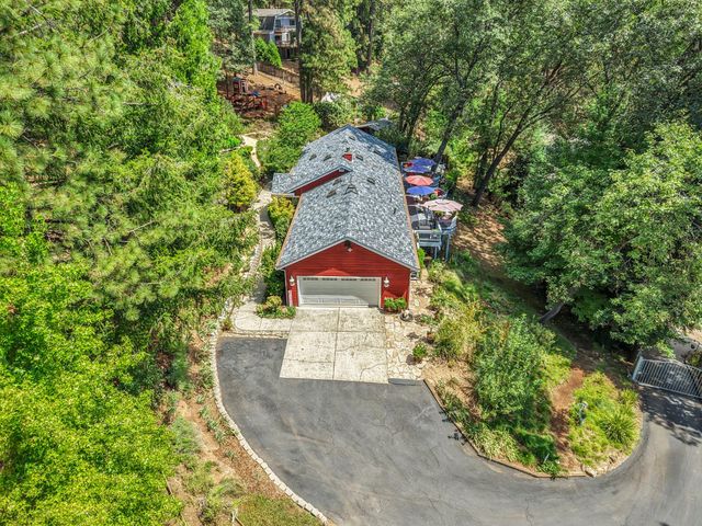 5962 Arrowhead Dr, Foresthill, CA 95631