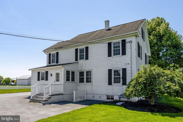 3717 OLD PHILADELPHIA PIKE, Gordonville, PA 17529