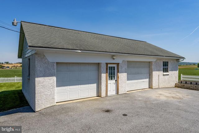 3717 OLD PHILADELPHIA PIKE, Gordonville, PA 17529