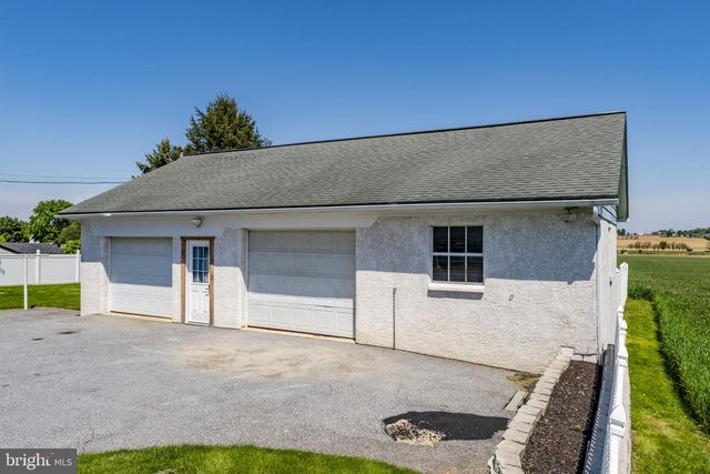 3717 OLD PHILADELPHIA PIKE, Gordonville, PA 17529