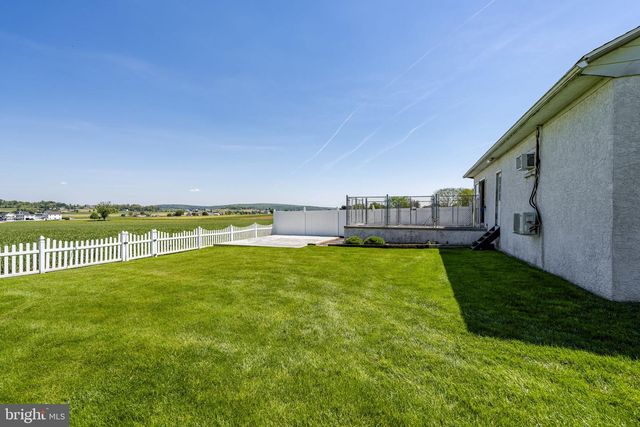 3717 OLD PHILADELPHIA PIKE, Gordonville, PA 17529