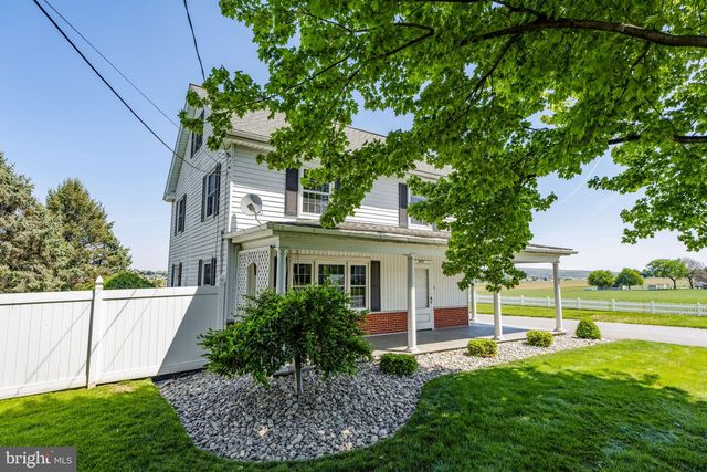 3717 OLD PHILADELPHIA PIKE, Gordonville, PA 17529