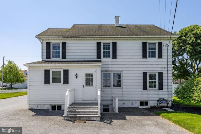 3717 OLD PHILADELPHIA PIKE, Gordonville, PA 17529