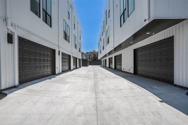 4322 Roseland Avenue 2, Dallas, TX 75204