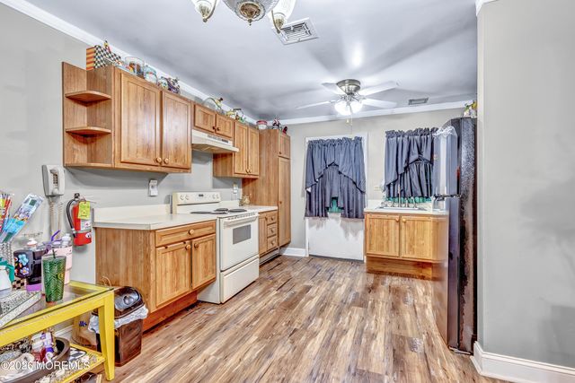 37D Cambridge Court 100, Lakewood, NJ 08701