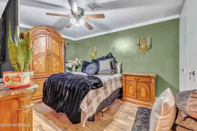 37D Cambridge Court 100, Lakewood, NJ 08701