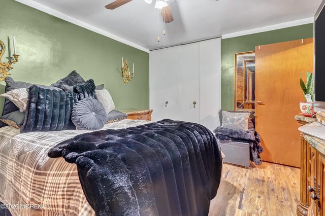 37D Cambridge Court 100, Lakewood, NJ 08701