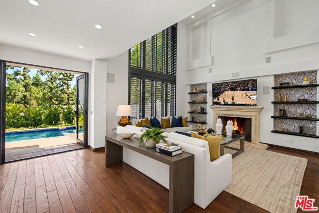 12639 Promontory Road, Los Angeles, CA 90049