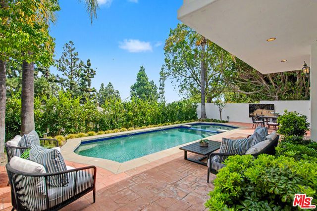 12639 Promontory Road, Los Angeles, CA 90049