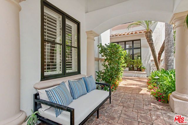 12639 Promontory Road, Los Angeles, CA 90049