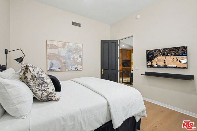12639 Promontory Road, Los Angeles, CA 90049