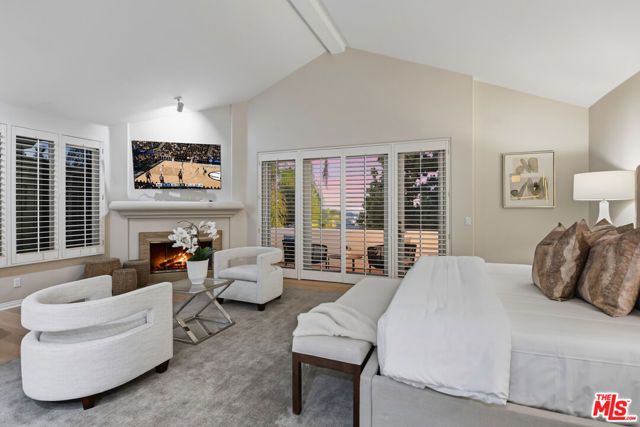 12639 Promontory Road, Los Angeles, CA 90049